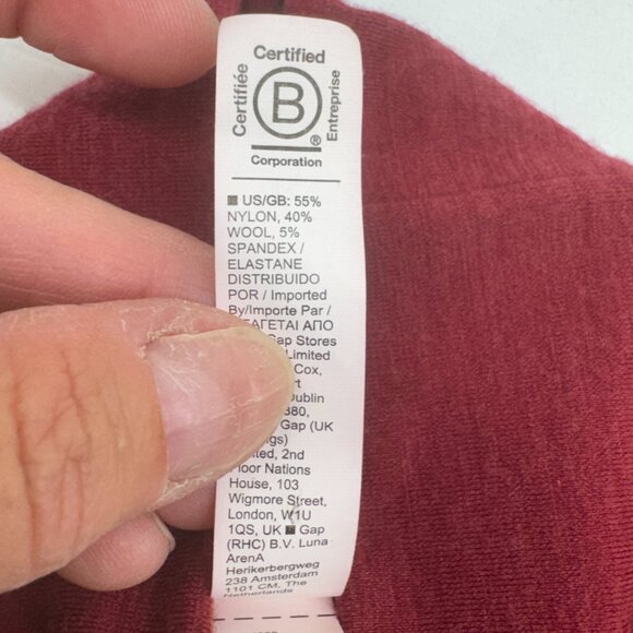 Foresthill Ascent Seamless Turtleneck in Antique Burgundy - Picture 5 of 8